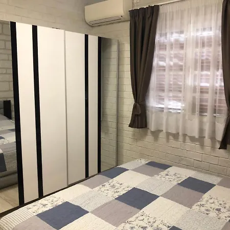 Villa Costa 2 *